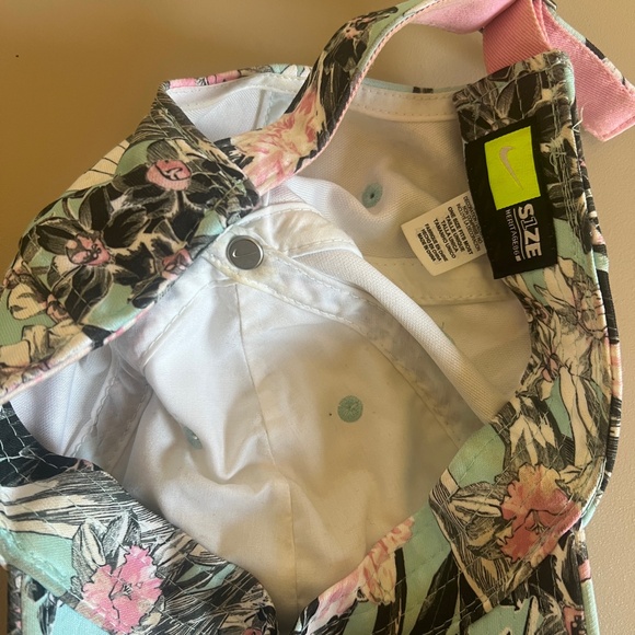 Nike Heritage 86 Floral Cap - Picture 10 of 13